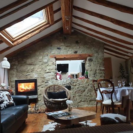 La Petite Chapelle Hotel Font-Romeu-Odeillo-Via Exterior photo