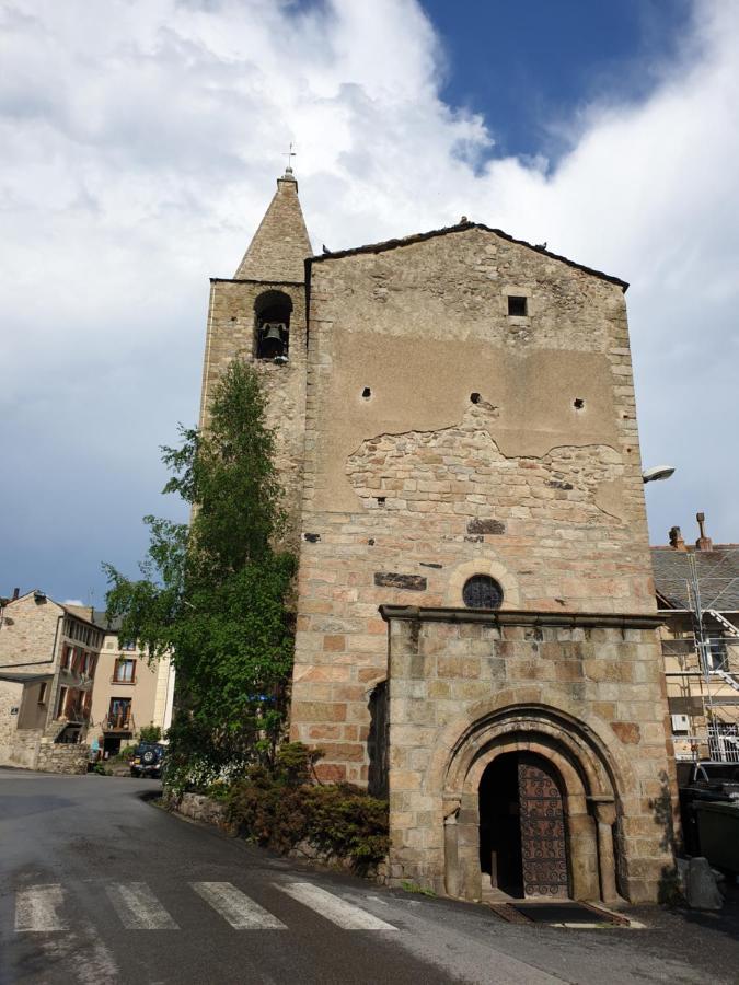 La Petite Chapelle Hotel Font-Romeu-Odeillo-Via Exterior photo